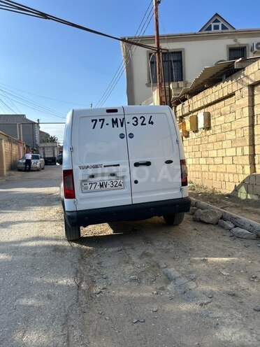 Ford Transit Connect-8