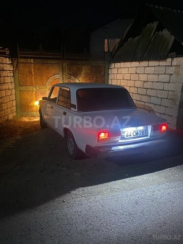LADA (VAZ) 2107-2