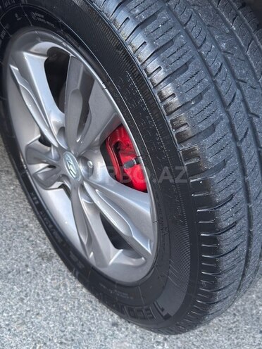 Hyundai Tucson-13