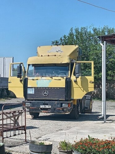 MAZ 64229-1