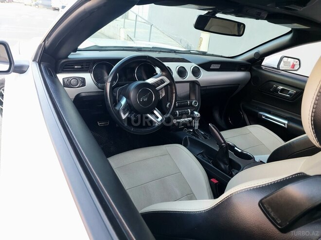 Ford Mustang-7
