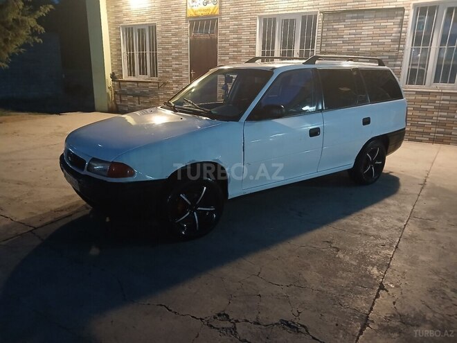 Opel Astra-2