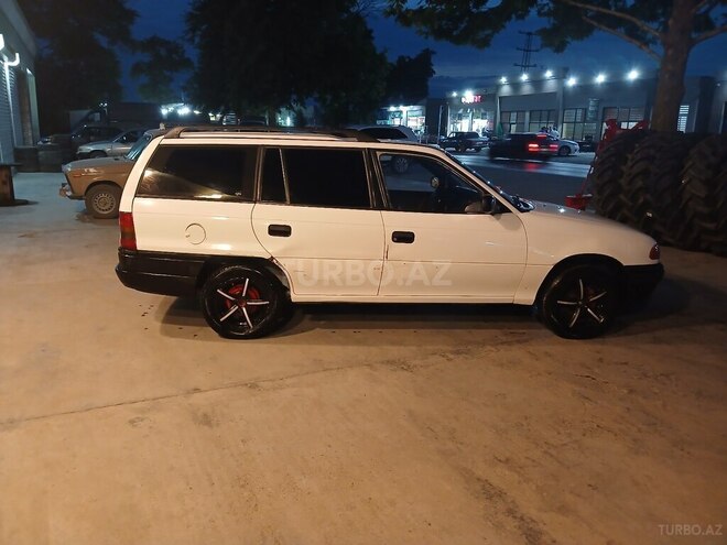 Opel Astra-4