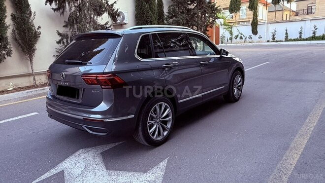 Volkswagen Tiguan-5