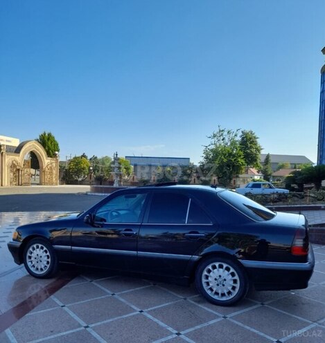 Mercedes C 230-8