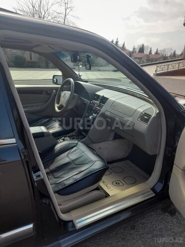 Mercedes C 230-10