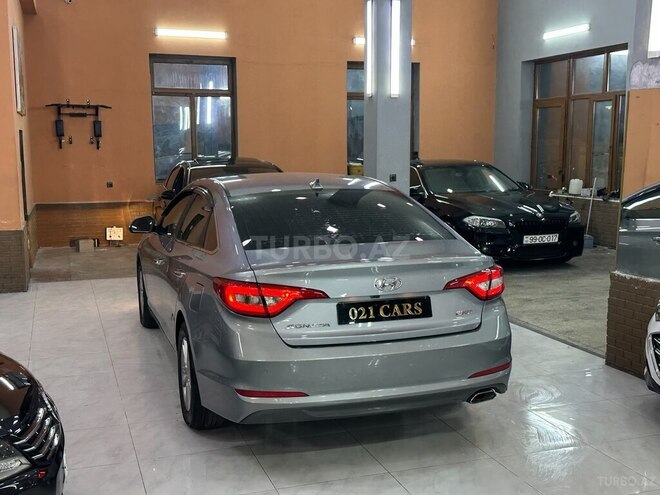 Hyundai Sonata-7