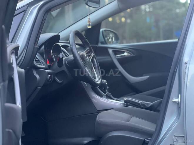 Opel Astra-11