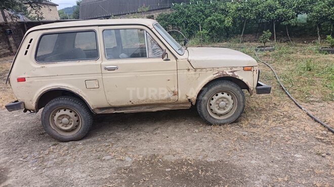 LADA (VAZ) Niva-2