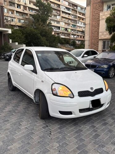 Toyota Vitz-5