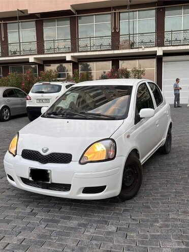 Toyota Vitz-7
