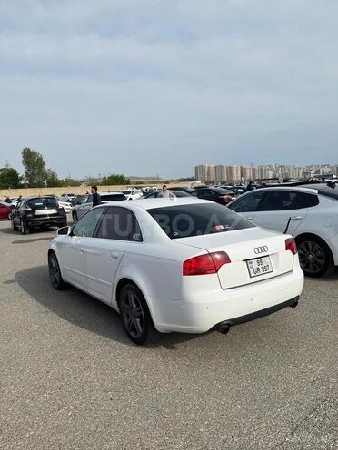 Audi A4-3