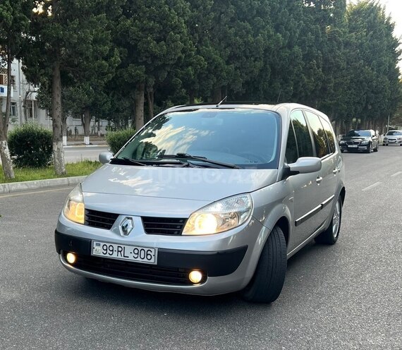 Renault Scenic-4