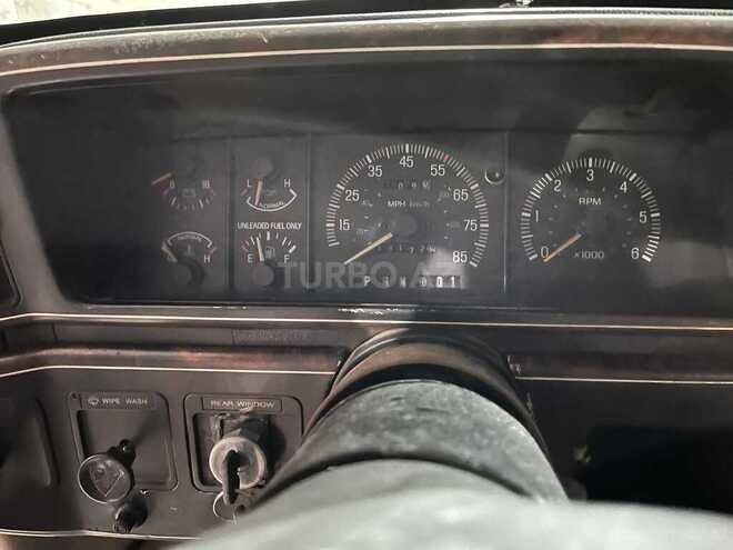 Ford Bronco-10