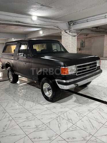 Ford Bronco-4
