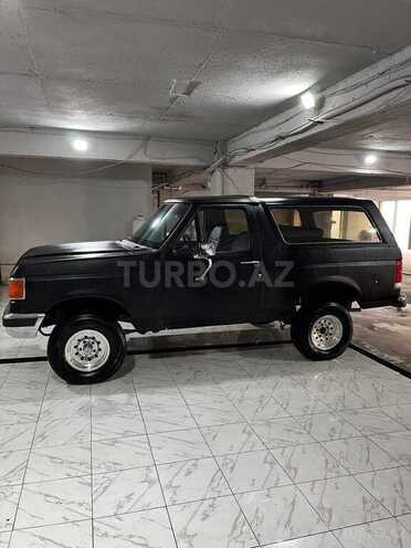 Ford Bronco-6