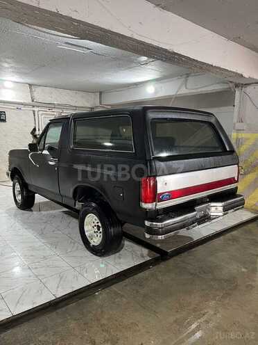 Ford Bronco-7