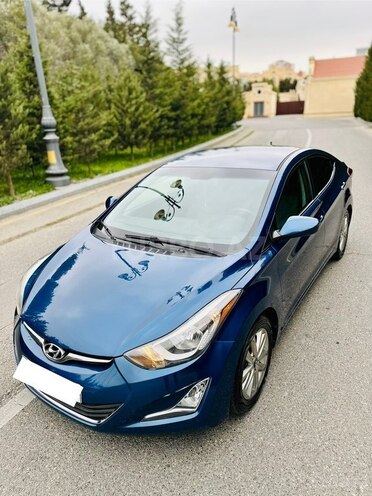 Hyundai Elantra-3