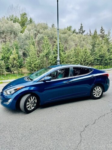Hyundai Elantra-4