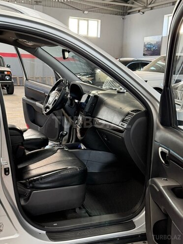 Hyundai Santa Fe-13