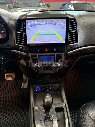 Hyundai Santa Fe-23
