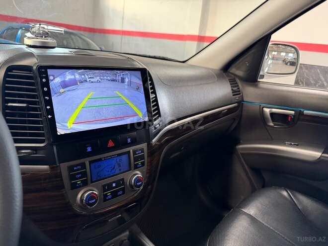 Hyundai Santa Fe-24