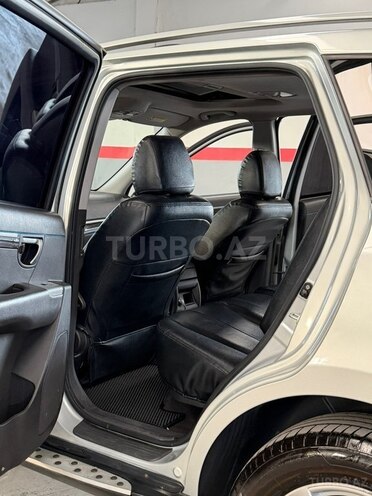 Hyundai Santa Fe-26