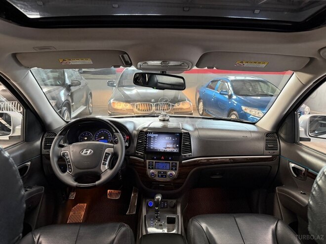 Hyundai Santa Fe-18