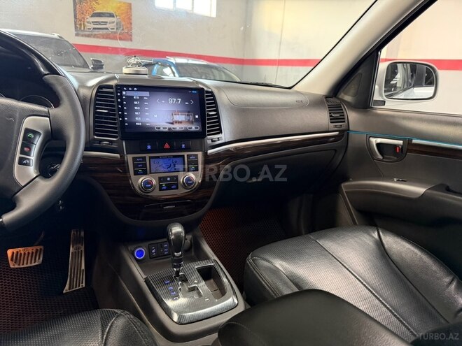 Hyundai Santa Fe-22