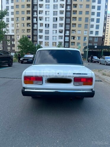 LADA (VAZ) 2107-4