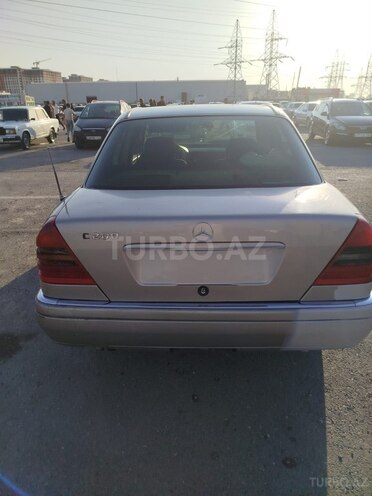 Mercedes C 200-2