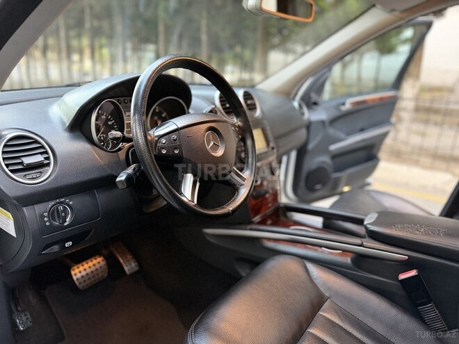 Mercedes ML 350 4MATIC-13