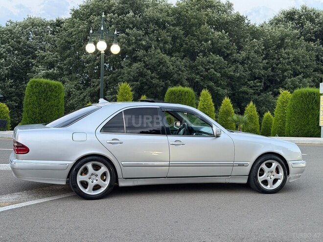Mercedes E 200-7