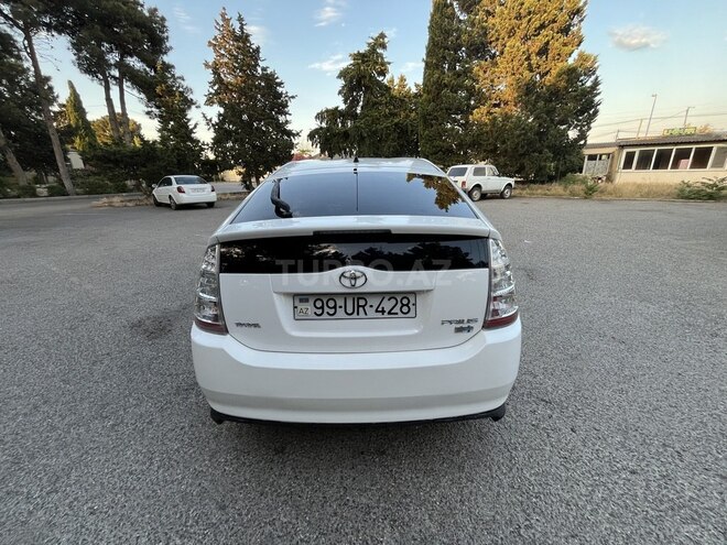 Toyota Prius-6