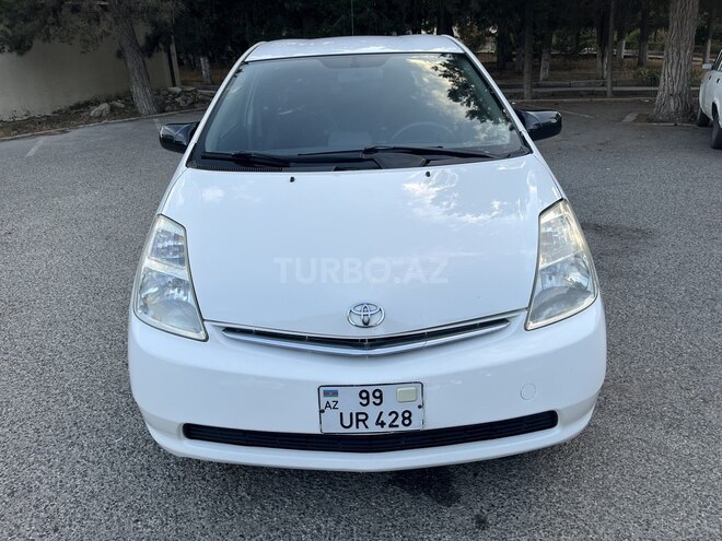 Toyota Prius-2
