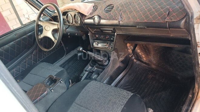 LADA (VAZ) 2106-7