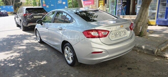 Chevrolet Cruze-5