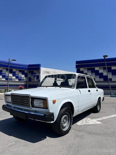 LADA (VAZ) 2107-2