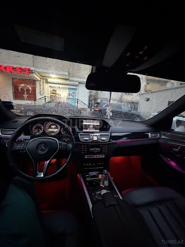 Mercedes E 220-4