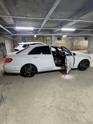 Mercedes E 220-7