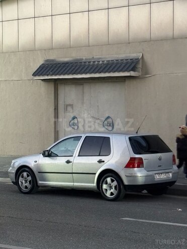 Volkswagen Golf-5