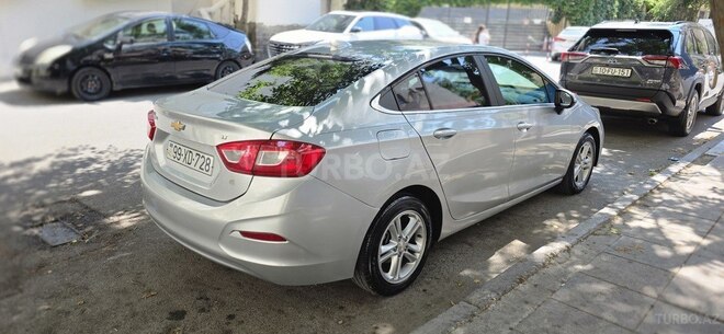 Chevrolet Cruze-9
