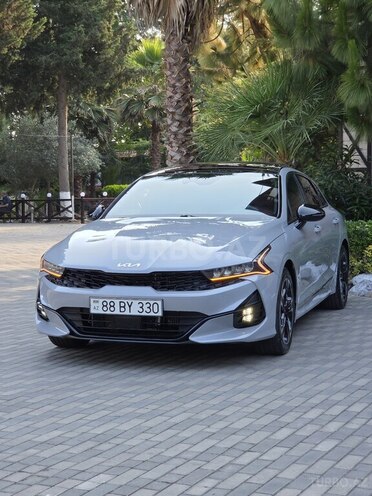 Kia K5-1