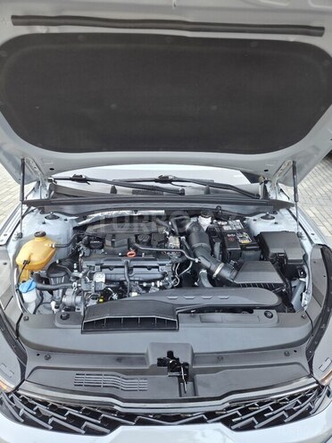 Kia K5-21