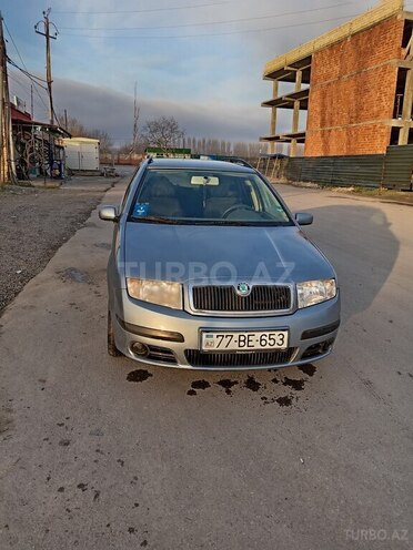 Skoda Fabia-1