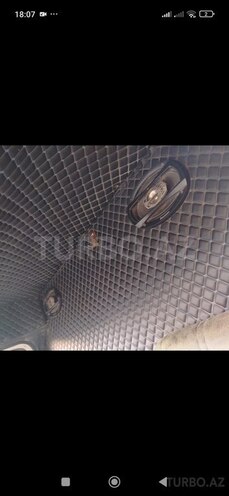 Ford Transit-7