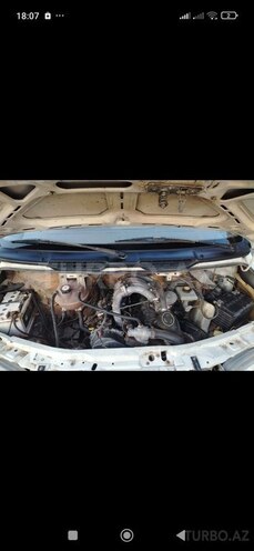 Ford Transit-4