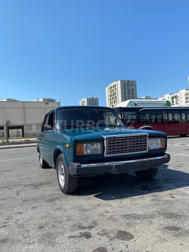 LADA (VAZ) 2107-1