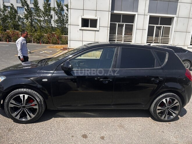 Kia Ceed-10