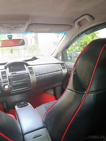 Toyota Prius-6